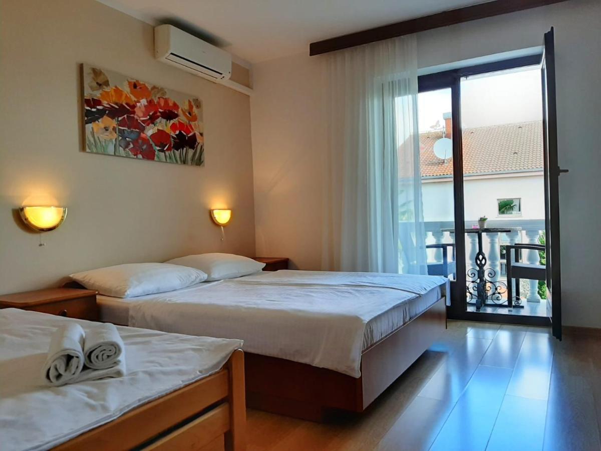 Pansion Katarina Bed and Breakfast Malinska Exterior foto
