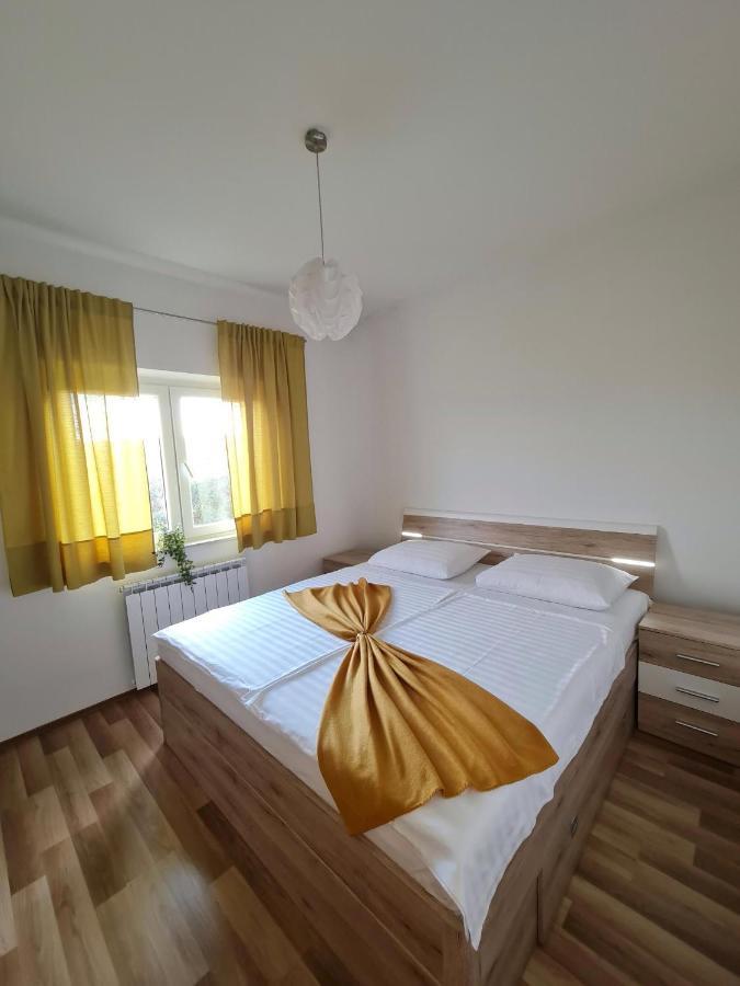 Pansion Katarina Bed and Breakfast Malinska Exterior foto
