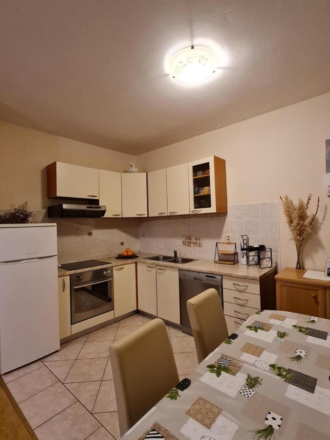 Pansion Katarina Bed and Breakfast Malinska Exterior foto
